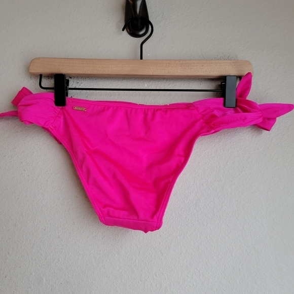 Victoria's Secret Very Sexy String Fit Bikini Bottom size S NWT - Picture 2 of 3